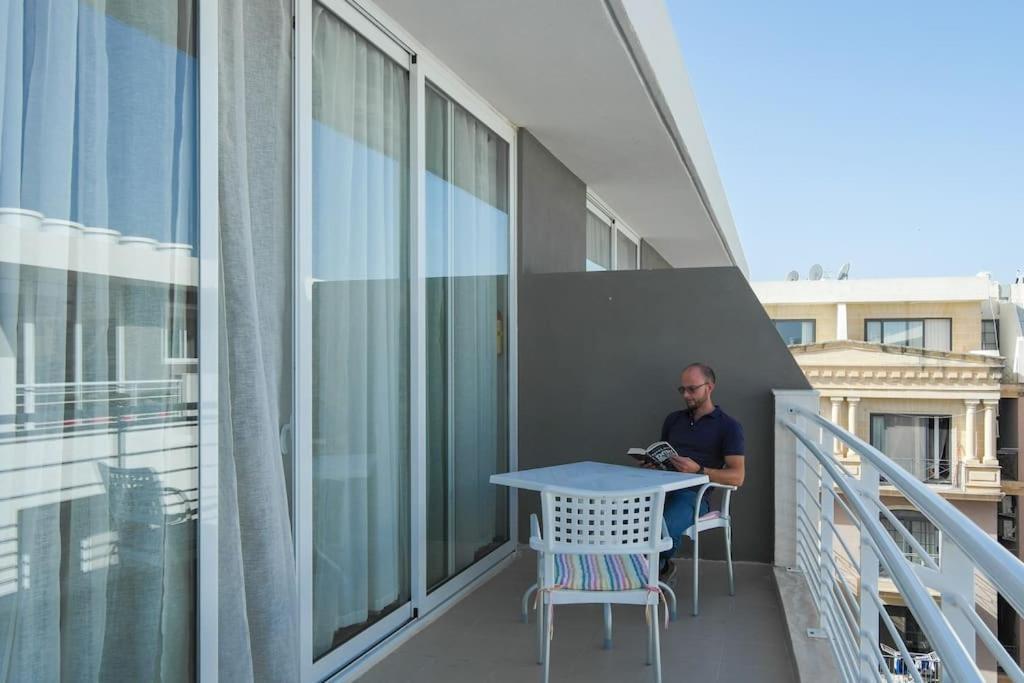 Modern Luxury Penthouse In Perfect Sliema Location Apartment Екстериор снимка
